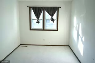 7962 Lad Pkwy, Brooklyn Park, MN 55443 - Photo 27