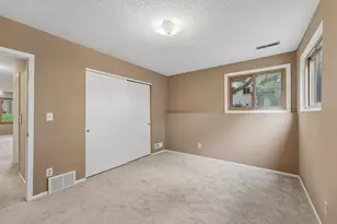 1386 Arden View Dr, Arden Hills, MN 55112 - Photo 31