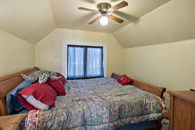 1036 Geranium Avenue E, Saint Paul, MN 55106 - Photo 13