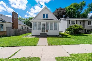 1036 Geranium Ave E, Saint Paul, MN 55106 - Photo 1