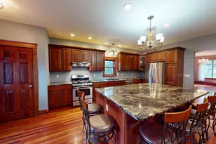 1426 Circle Dr, Albert Lea, MN 56007 - Photo 5