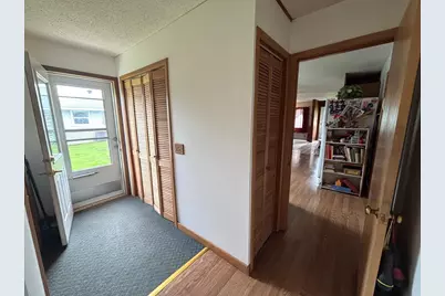 907 Arnold Avenue N, Thief River Falls, MN 56701 - Photo 25