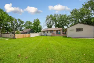 142 22nd Ave SW, Faribault, MN 55021 - Photo 25