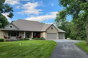 1187 105th St E, Inver Grove Heights, MN 55077 - Photo 1
