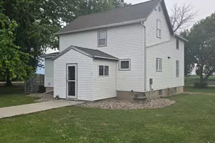 35158 830th St, Brewster, MN 56119 - Photo 5