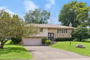 14925 32nd Ave N, Plymouth, MN 55447 - Photo 3