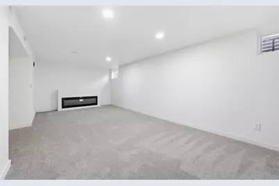 323 E 43rd Street, Minneapolis, MN 55409 - Photo 27
