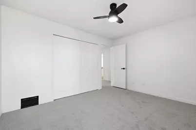 323 E 43rd Street, Minneapolis, MN 55409 - Photo 21