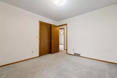 425 W Franklin Street, Morristown, MN 55052 - Photo 17