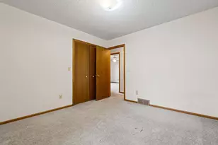 425 W Franklin St, Morristown, MN 55052 - Photo 17