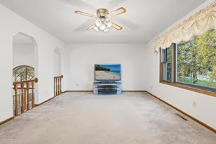 425 W Franklin St, Morristown, MN 55052 - Photo 23