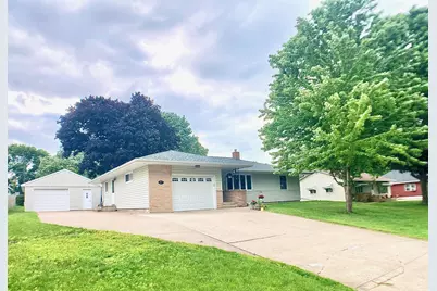 457 Division Street, Gaylord, MN 55334 - Photo 1