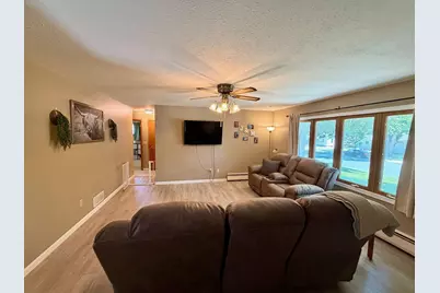 457 Division Street, Gaylord, MN 55334 - Photo 5