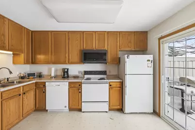 15749 Fjord Avenue, Apple Valley, MN 55124 - Photo 7