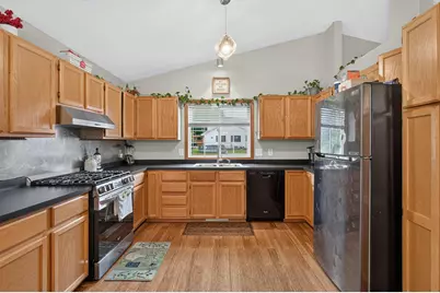 4410 S River Run, Savage, MN 55378 - Photo 7