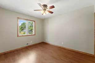 7703 Ivystone Ave S, Cottage Grove, MN 55016 - Photo 15