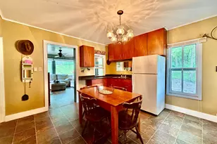 305 Garfield St S, Lake Benton, MN 56149 - Photo 9