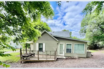 305 Garfield Street S, Lake Benton, MN 56149 - Photo 3