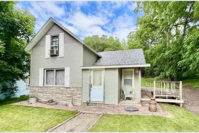 305 Garfield Street S, Lake Benton, MN 56149 - Photo 1