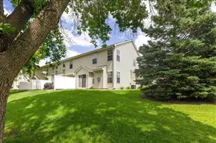 9201 Merrimac Ln N, Maple Grove, MN 55311 - Photo 5