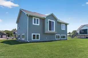 411 Westwood Dr, River Falls, WI 54022 - Photo 3