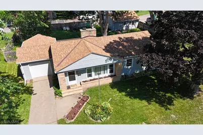 220 Cypress Street S, Cambridge, MN 55008 - Photo 3
