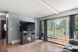 220 Cypress St S, Cambridge, MN 55008 - Photo 5