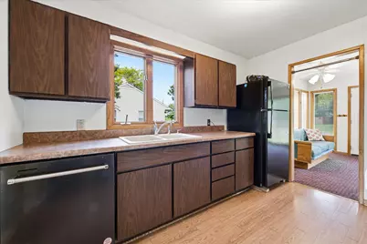 5625 Hillsview Road, Brooklyn Center, MN 55430 - Photo 7