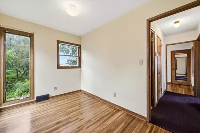 5625 Hillsview Road, Brooklyn Center, MN 55430 - Photo 15