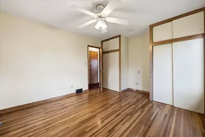 5625 Hillsview Road, Brooklyn Center, MN 55430 - Photo 13