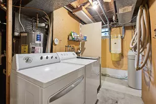 5625 Hillsview Rd, Brooklyn Center, MN 55430 - Photo 25