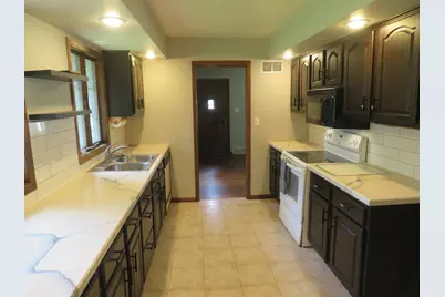 709 10th Street S, Benson, MN 56215 - Photo 9