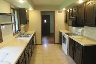 709 10th St S, Benson, MN 56215 - Photo 9