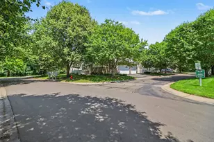 8443 Cortland Rd, Eden Prairie, MN 55344 - Photo 23