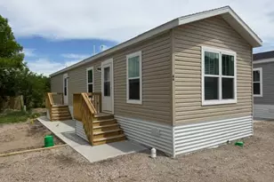 1611 6th Ave E, Alexandria, MN 56308 - Photo 1