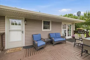 215 E 45th St, Hibbing, MN 55746 - Photo 33