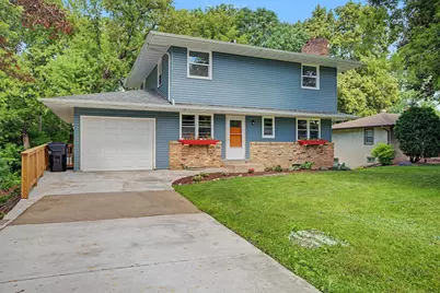3701 Adair Avenue N, Crystal, MN 55422 - Photo 3