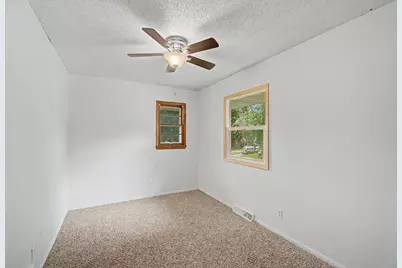 3701 Adair Avenue N, Crystal, MN 55422 - Photo 21