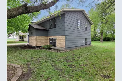 640 Ranchwood Drive, Bird Island, MN 55310 - Photo 3