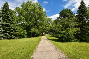 7722 Babcock Trail, Inver Grove Heights, MN 55077 - Photo 3