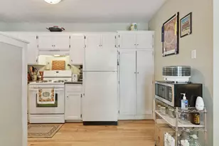 383 Grand Ave, Saint Paul, MN 55102 - Photo 13