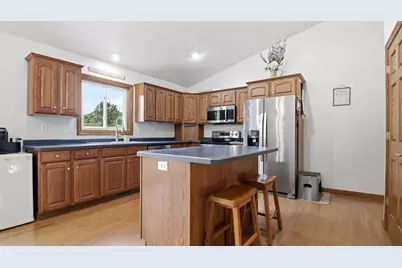 312 Country Lane, Durand, WI 54736 - Photo 7