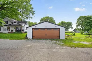 202 Pine St, Fountain, MN 55935 - Photo 35