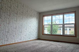 1087 Barclay St, Saint Paul, MN 55106 - Photo 25