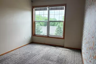 1087 Barclay St, Saint Paul, MN 55106 - Photo 31