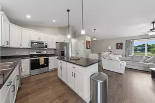 310 Autumn Hills Pl NE, Owatonna, MN 55060 - Photo 17