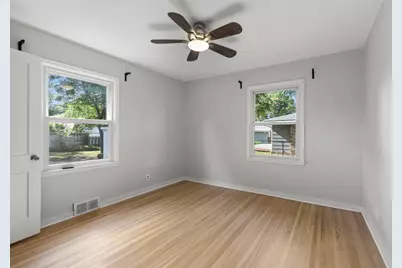 8734 Portland Avenue S, Bloomington, MN 55420 - Photo 15