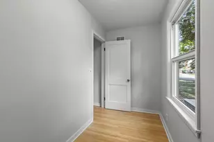 8734 Portland Ave S, Bloomington, MN 55420 - Photo 23