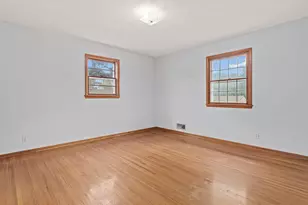 1367 Price Ave E, Maplewood, MN 55109 - Photo 17