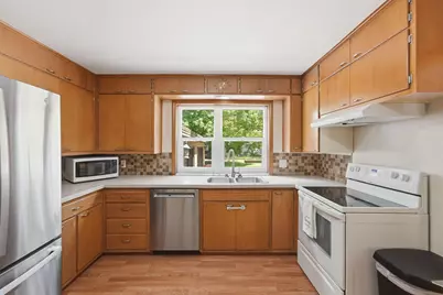1221 Douglas Street, Alexandria, MN 56308 - Photo 5